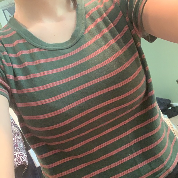 Crop top - Picture 2 of 2